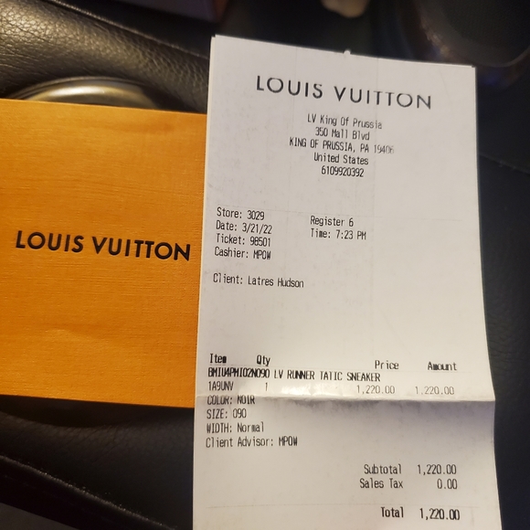 Louis Vuitton Runner Tatic Sneaker - Picture 6 of 6